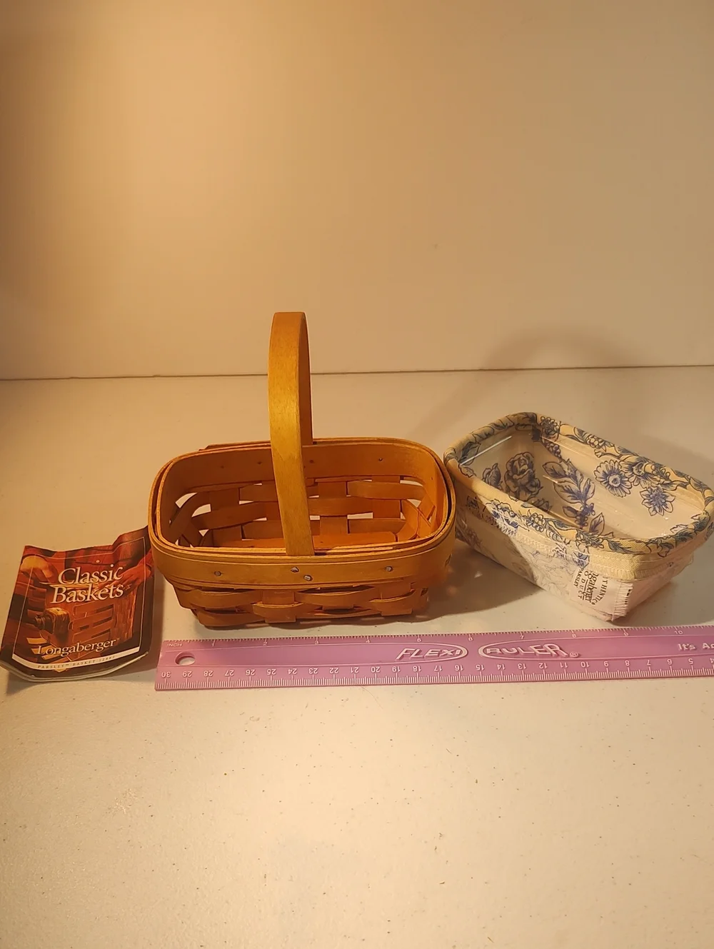 Longaberger Parsley Basket,  Plastic Protector And Liner In A Toile Print